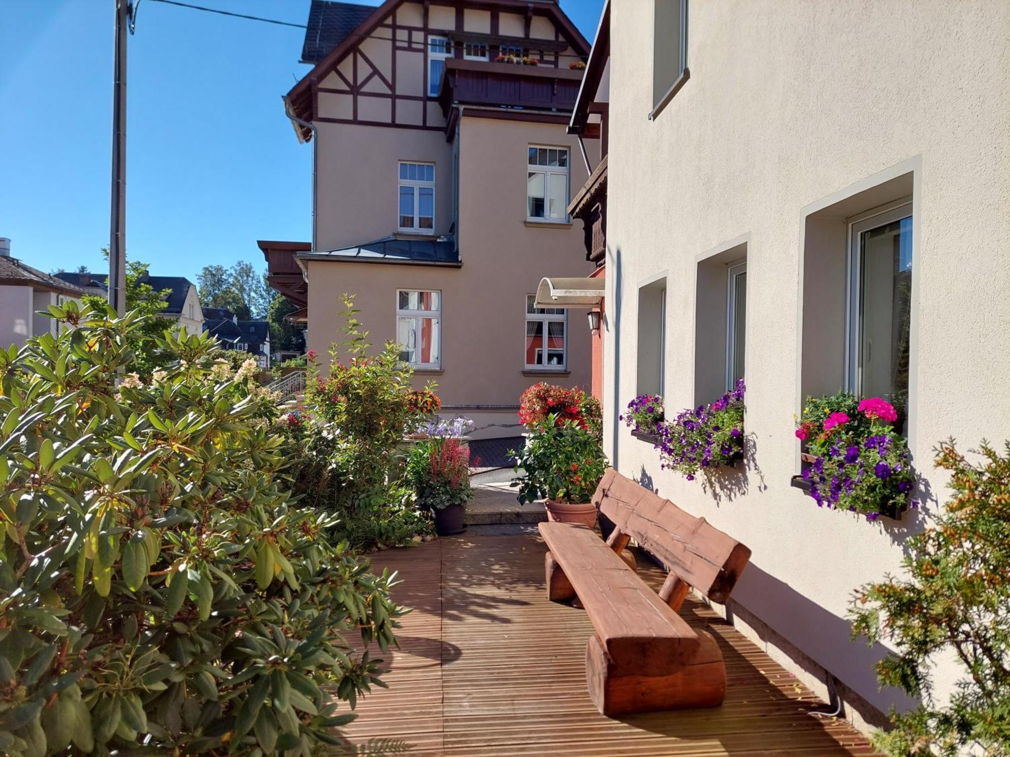 Villa Helvetia Bad Elster Exterior foto